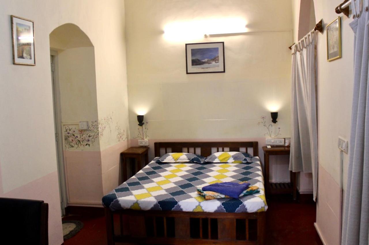 Royal Phoenix Inn Panaji Luaran gambar